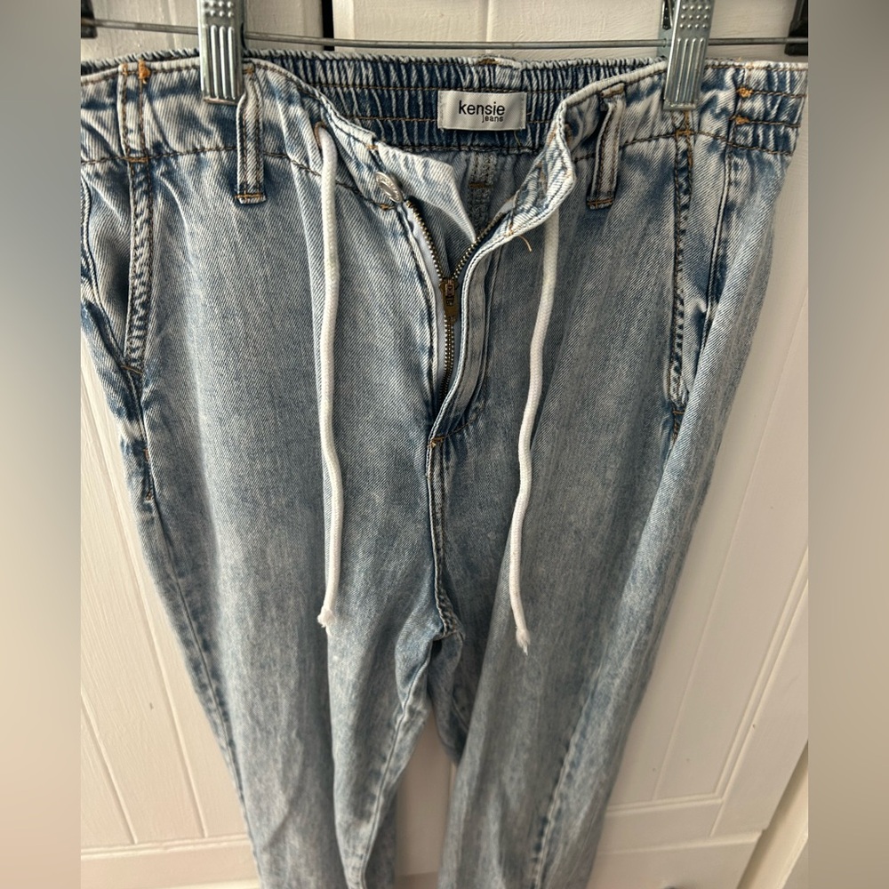 Kensie Light Blue Relaxed Men's Jeans - Picture 11 of 13